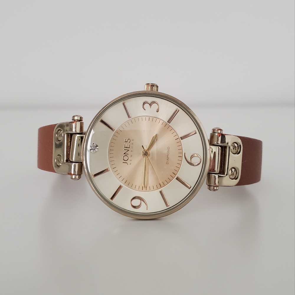 JONES NEW YORK DIAMOND COLLECTION WOMEN'S ANALOG WATCH, BROWN STRAP